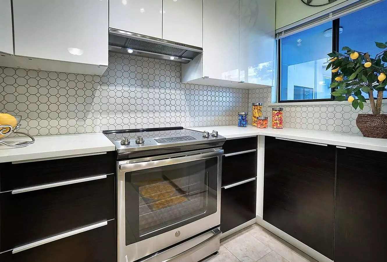 Remodeled 1 Bedroom, 1 Bathroom Condo photo 5
