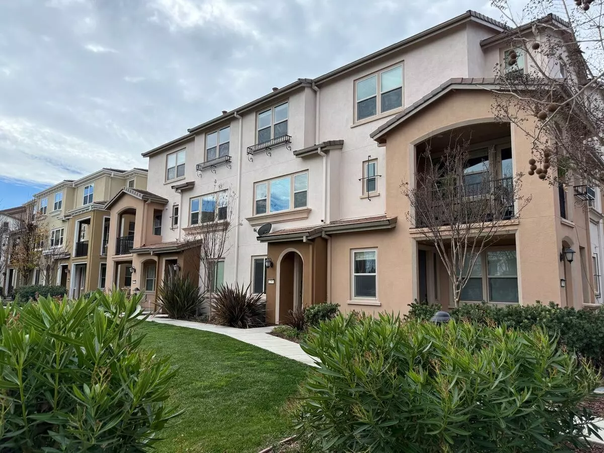 2791 Ferrara Circle, San Jose, CA 95111 photo 2
