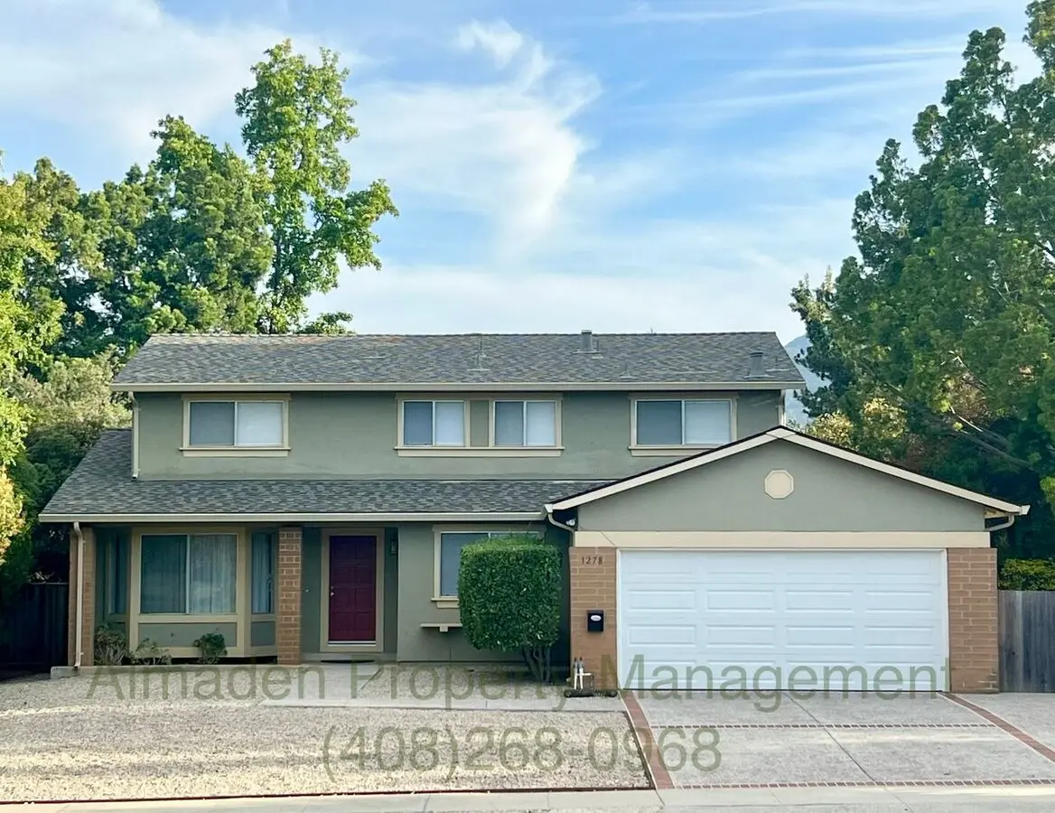 1278 Oakglen Way photo 3
