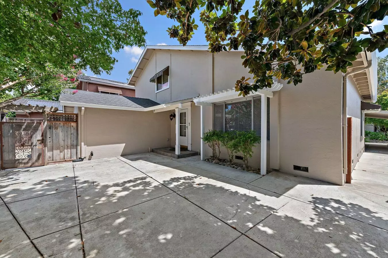 Spacious Single-family Home In Great Location! photo 3