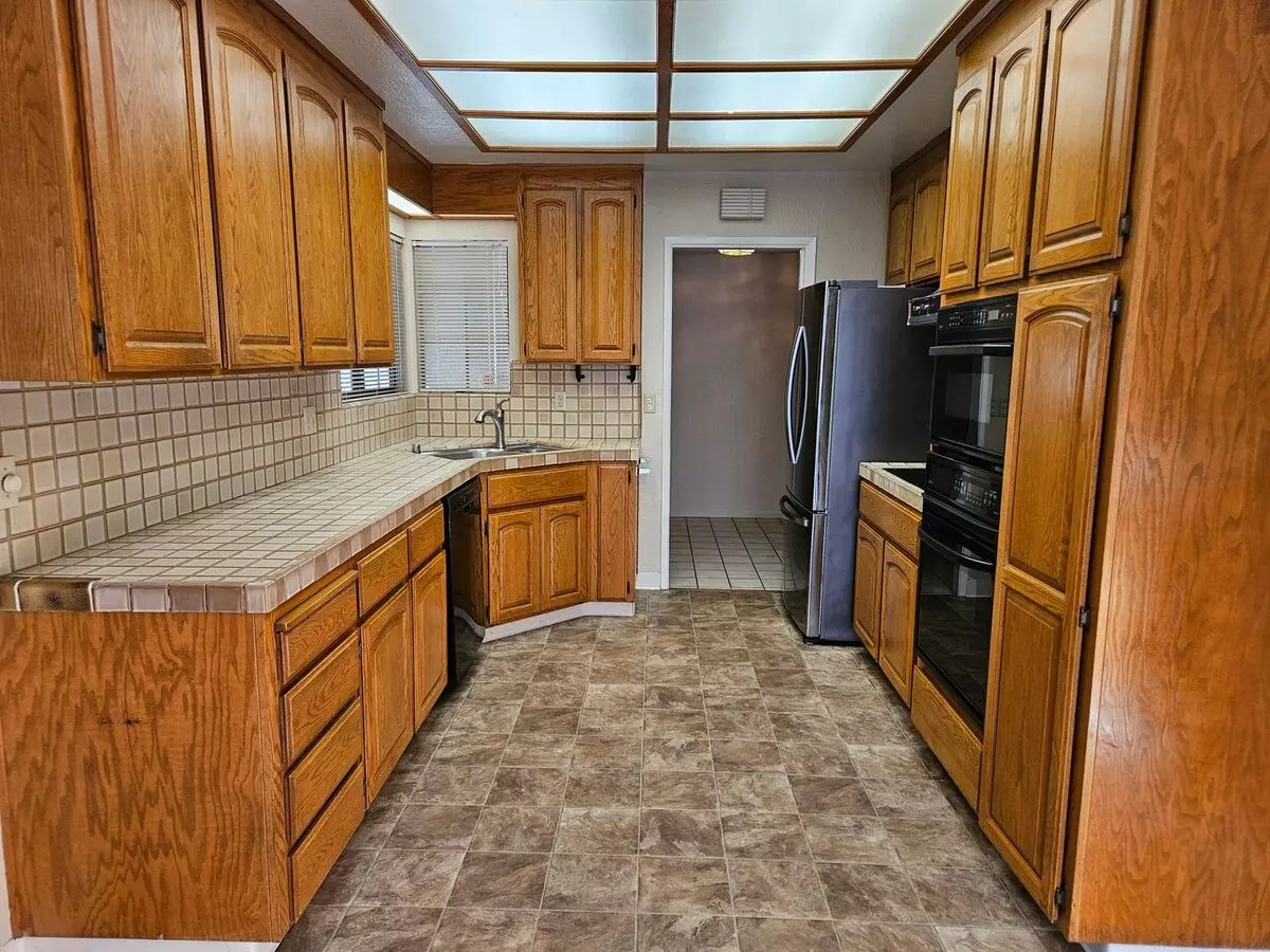 1014 Twin Brook Dr San Jose, CA 95126 photo 4
