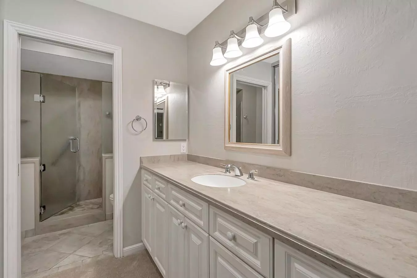 Spacious Willow Glen Home With Two Private Patios! photo 5