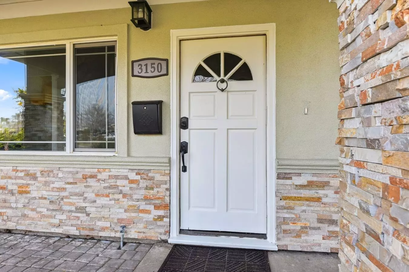 Sunning 3bd/3ba W/bonus Room And Private Yard photo 5