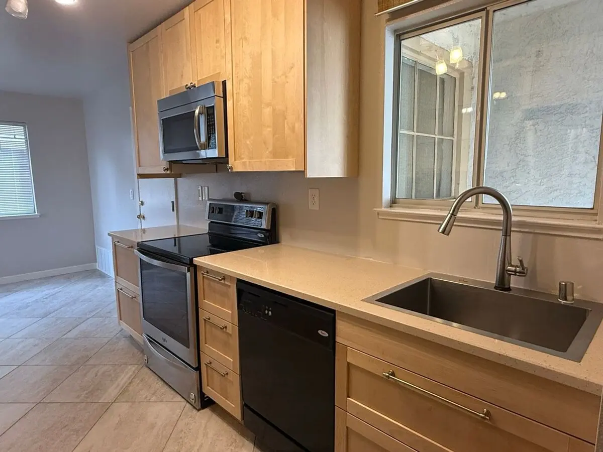 Tastefully Updated 3 Bedroom 2 Bath San Jose Home photo 3