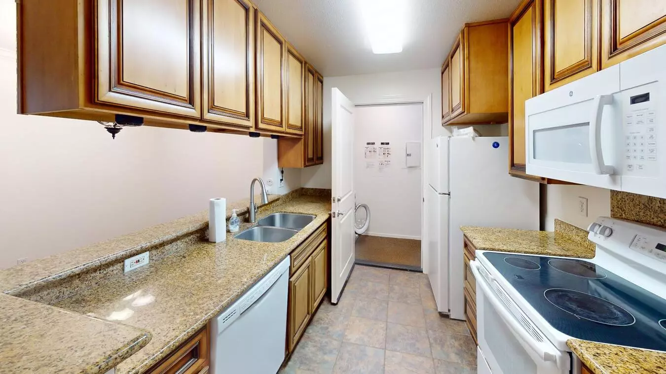 604 Maestro Ct photo 3