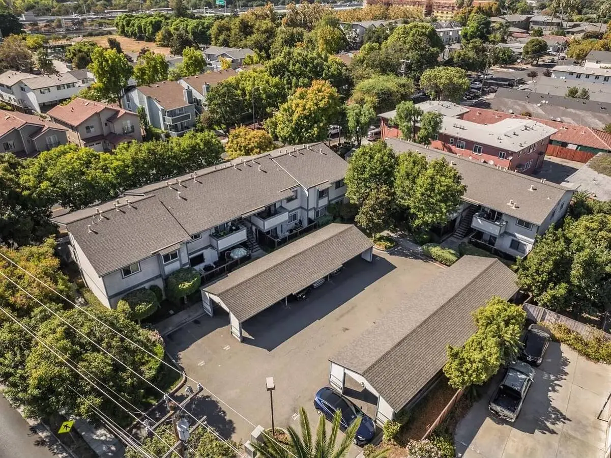 Modern 1br Condo With Private Patio In San Jose
