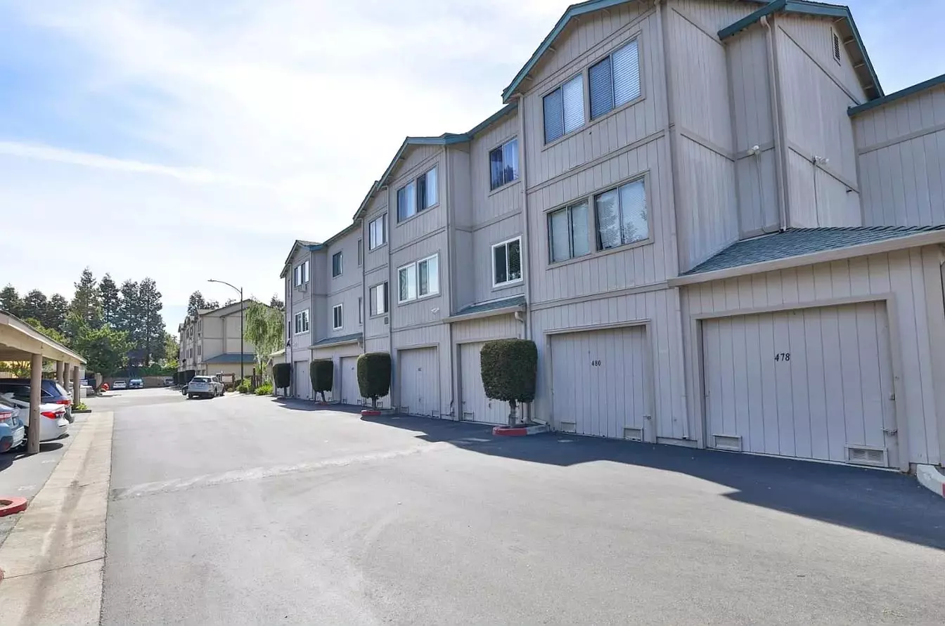 Updated Move-in Ready Condo photo 5