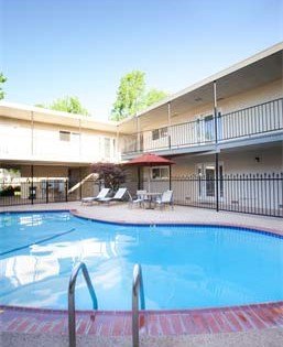 Villa Ranchero Apartments photo 4