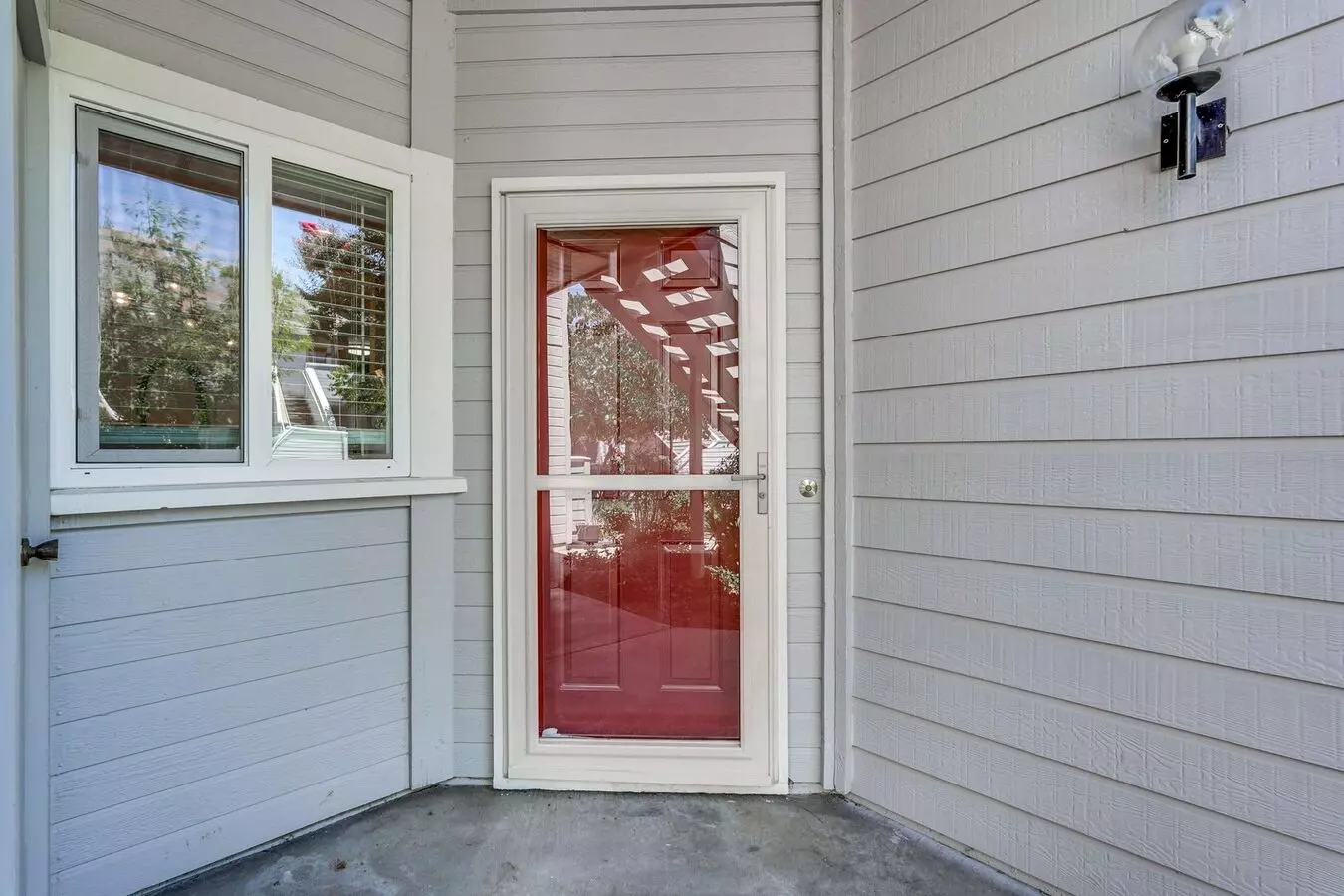 Welcome Home!!! - Great Location photo 3