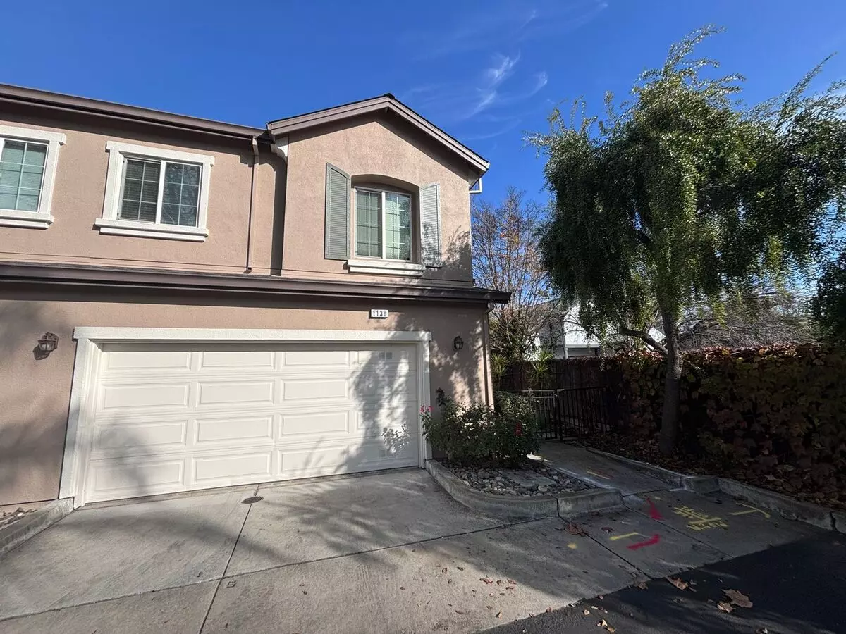 1130 Wabesco Pl photo 3