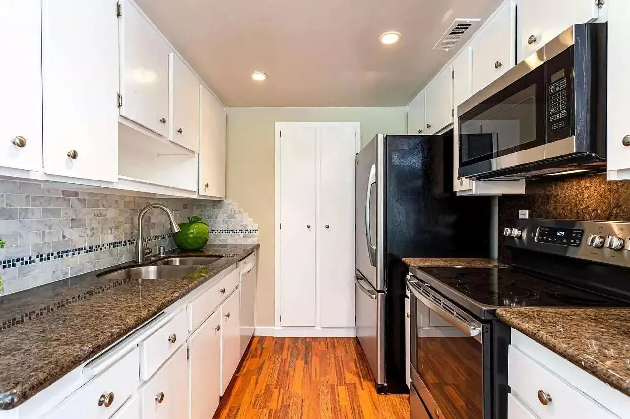 Willow Glen/campbell One Bed Summer Retreat With A/c, W/d, Parking photo 4