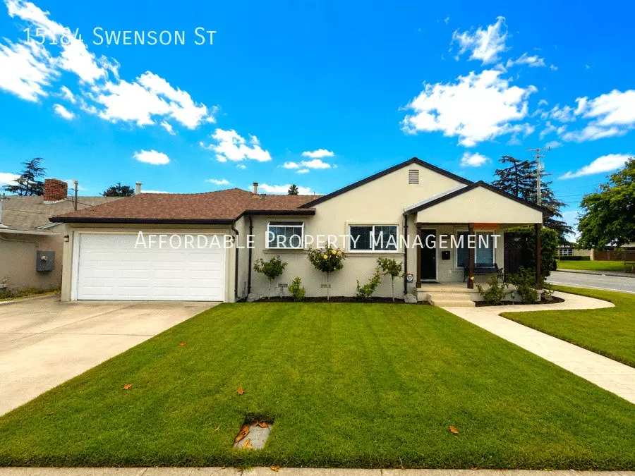 15184 Swenson St photo 2