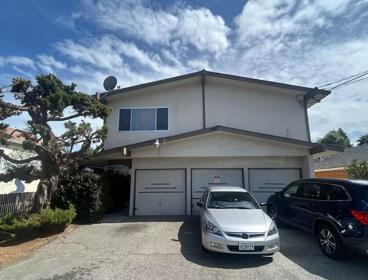 1566 167th Ave photo 2