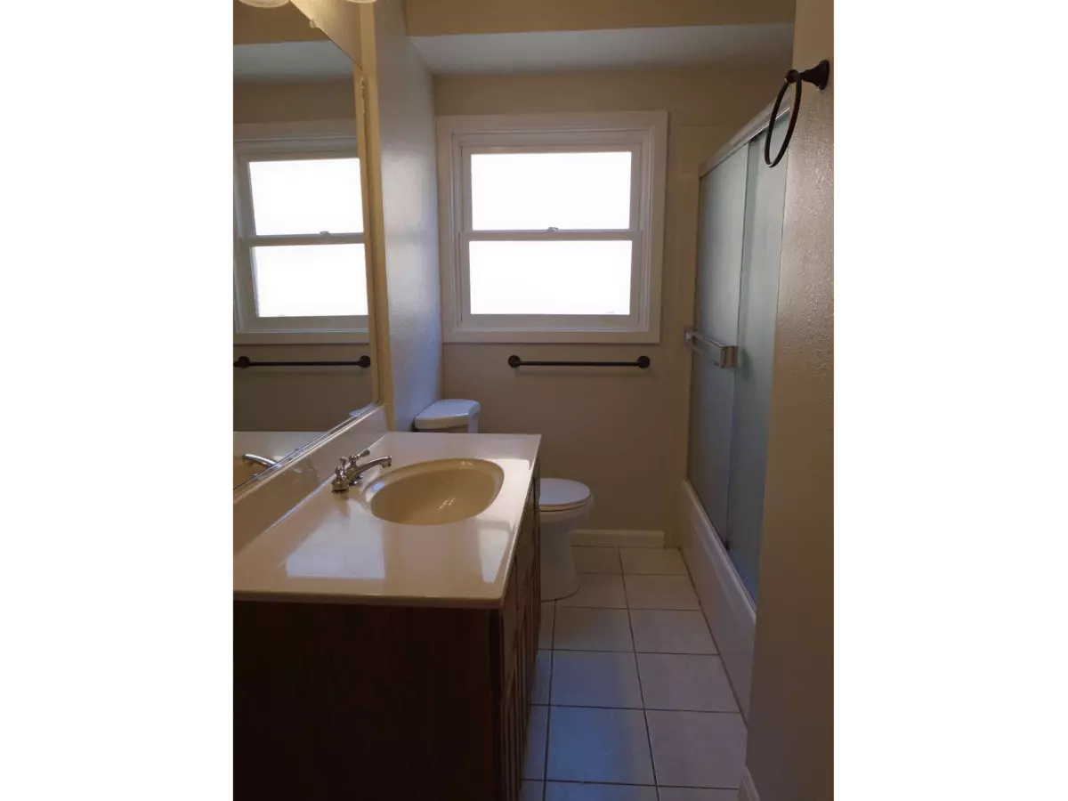 16070 Selborne Drive, San Leandro, CA 94578 photo 2