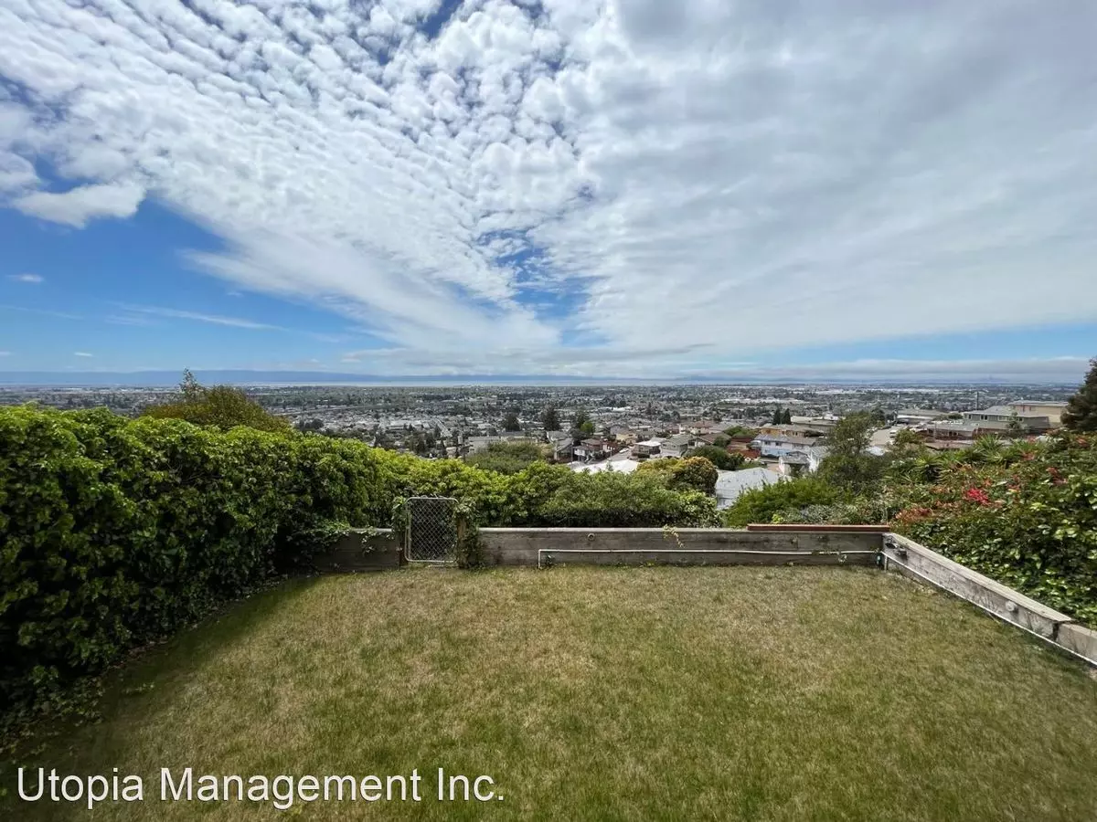 16641 Rolando Ave photo 3