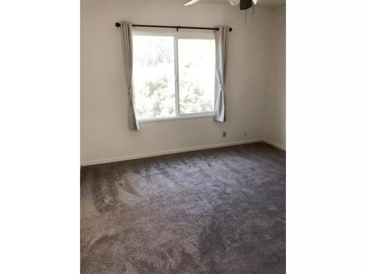 16701-16705 Liberty photo 4