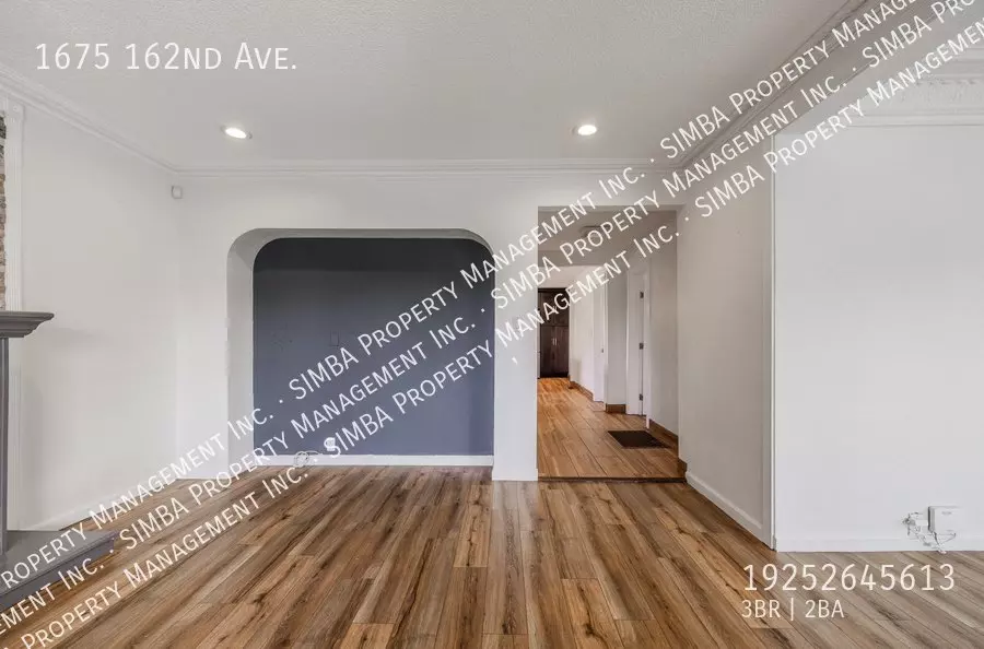 1675 162nd Ave photo 3