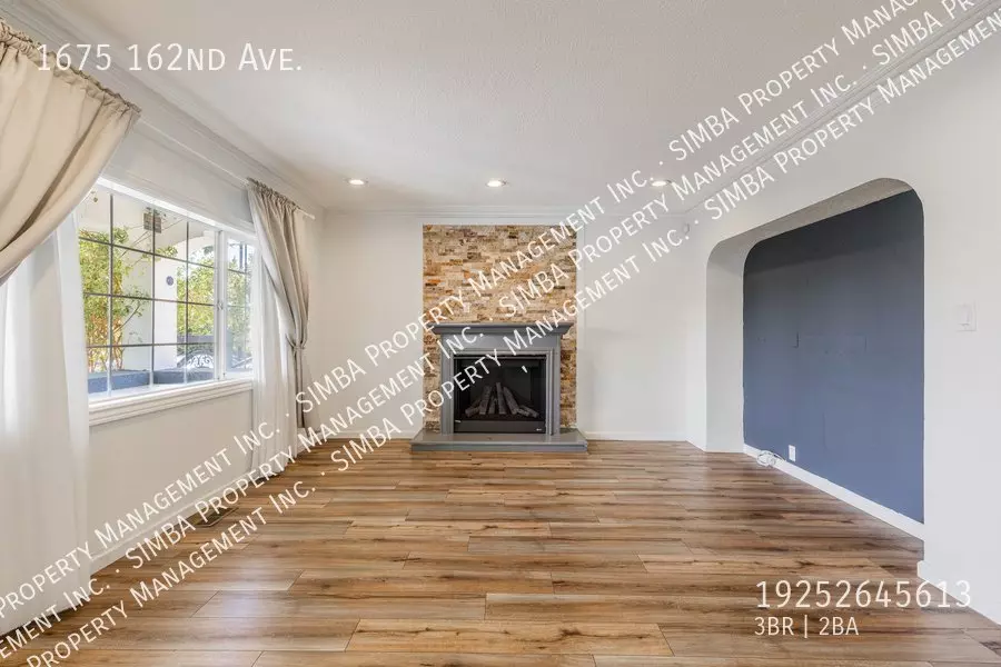 1675 162nd Ave photo 4