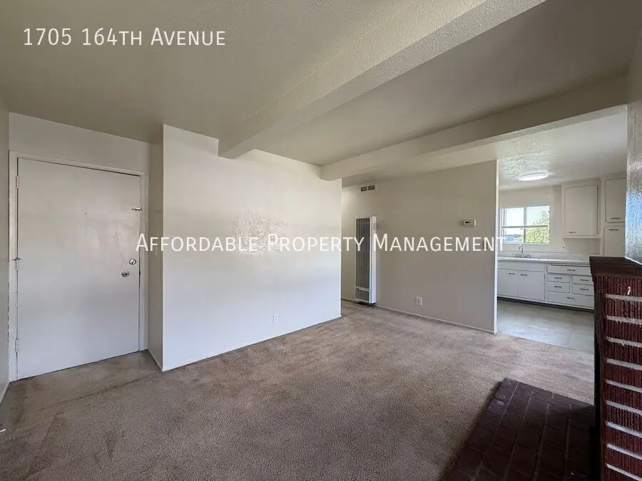 1705 164th Ave photo 5