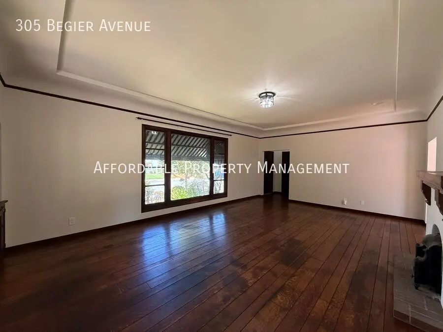 305 Begier Ave photo 5