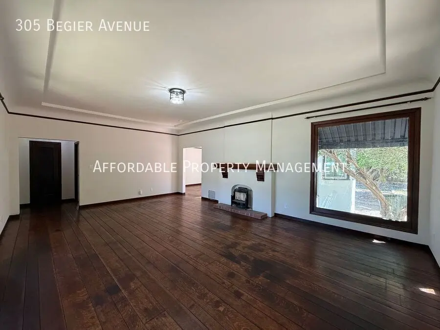 305 Begier Ave photo 4