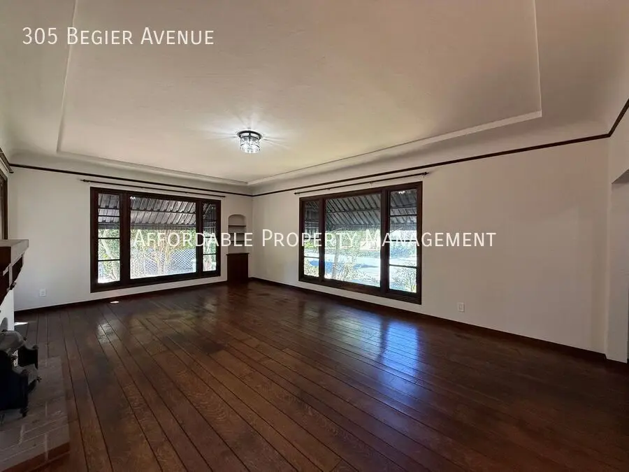 305 Begier Ave photo 3