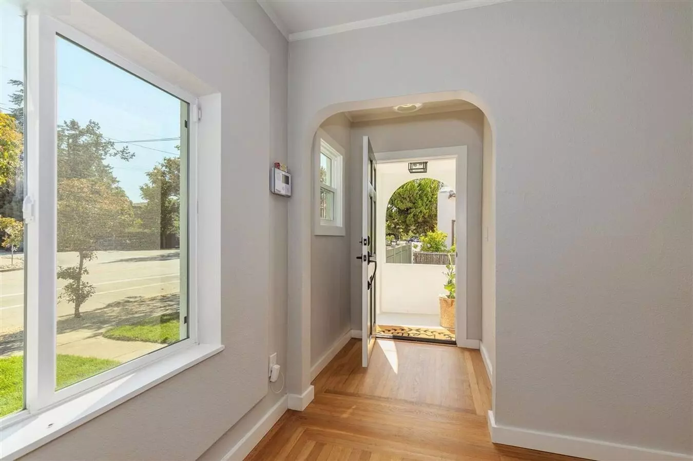 330 Broadmoor photo 2