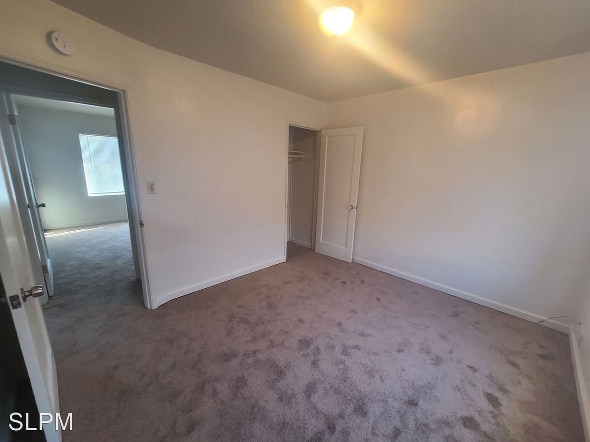 396-398 Bristol Boulevard, San Leandro, CA 94577 photo 2