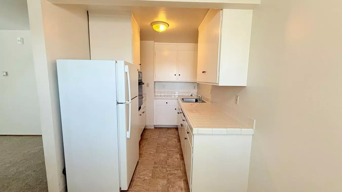 627 Dowling Blvd photo 2