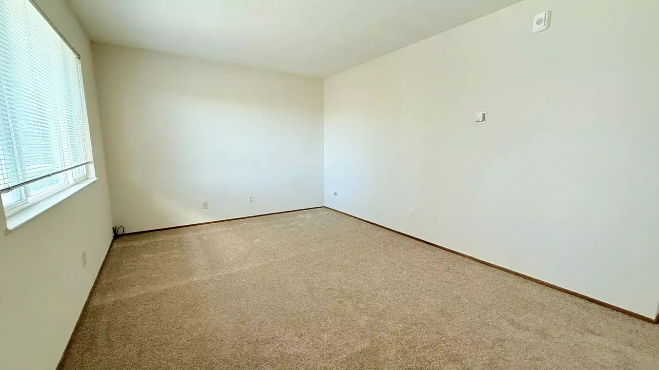 627 Dowling Blvd photo 3