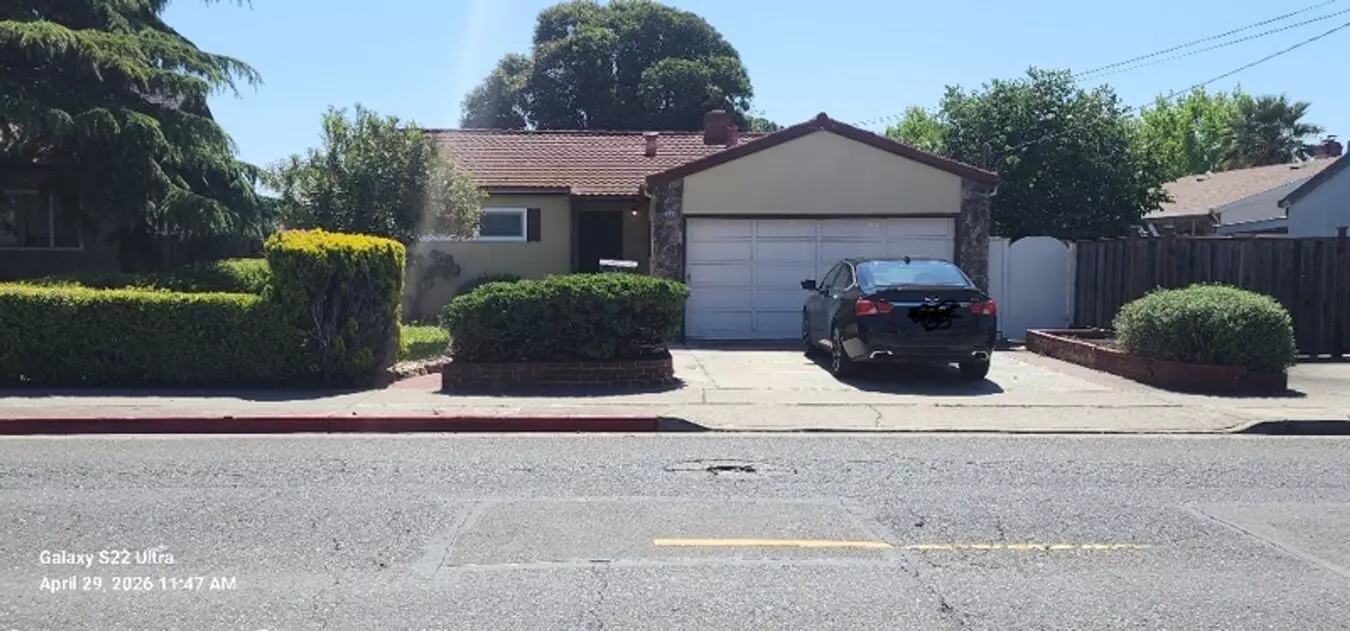 Charming 3 Bedroom 2 Bath Home San Leandro! photo 2