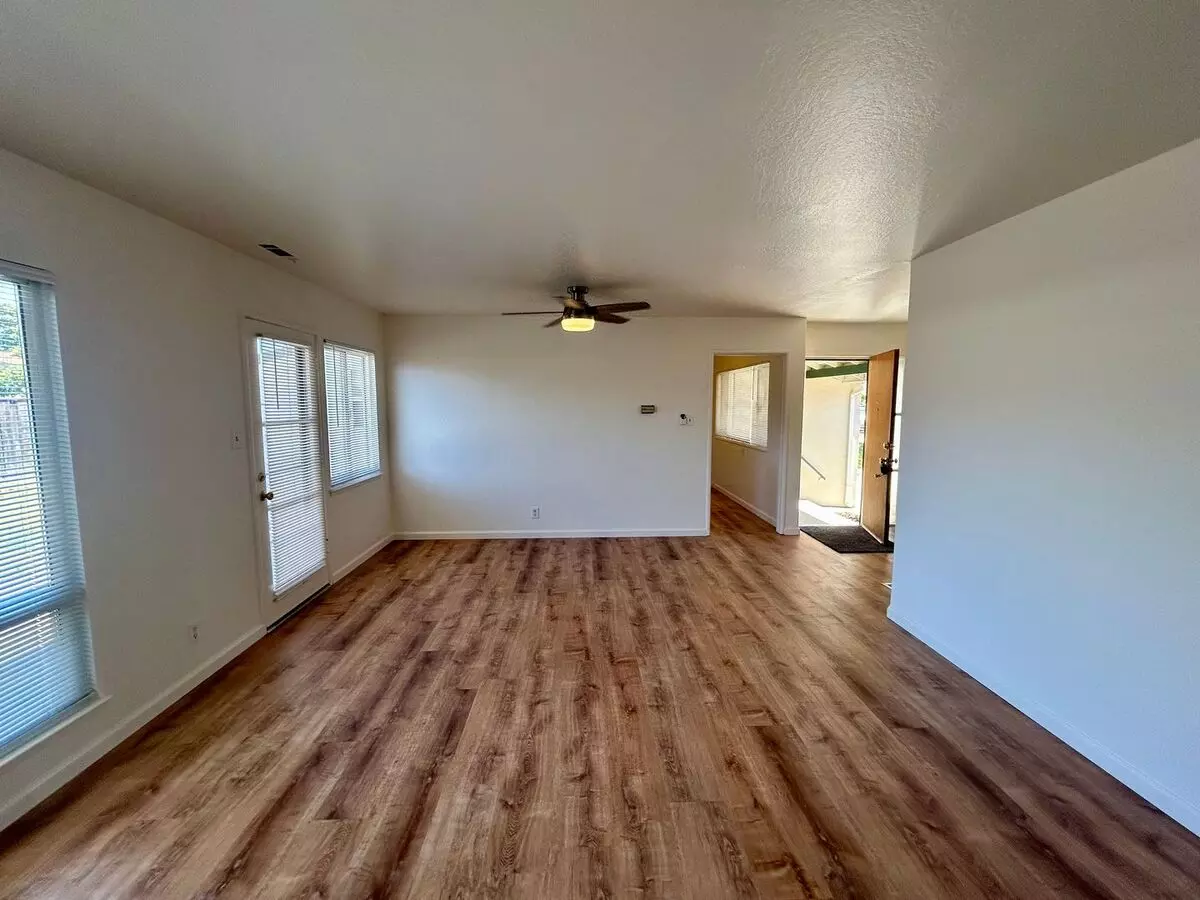 Completely Updated Washington Manor House! photo 4