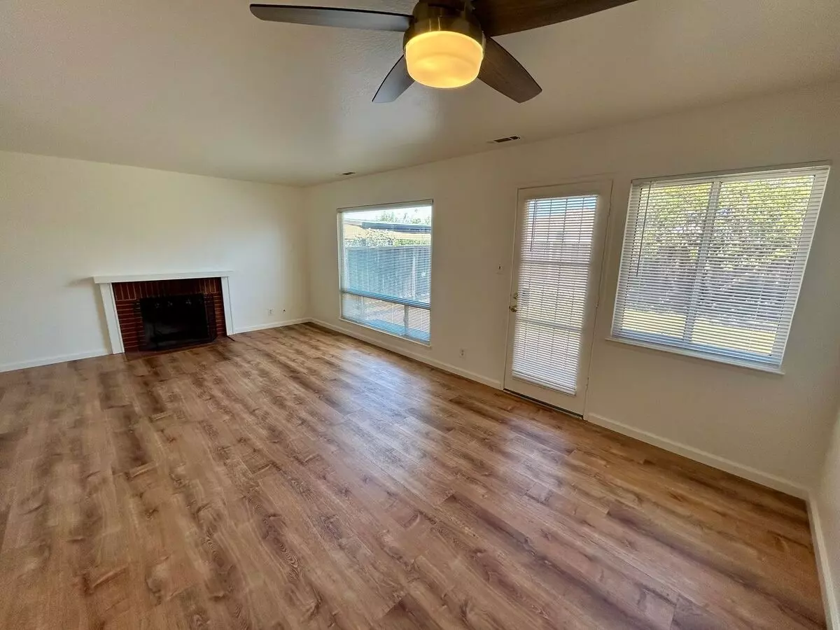 Completely Updated Washington Manor House! photo 3