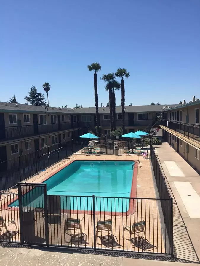 Bel- Air Apartments photo 2