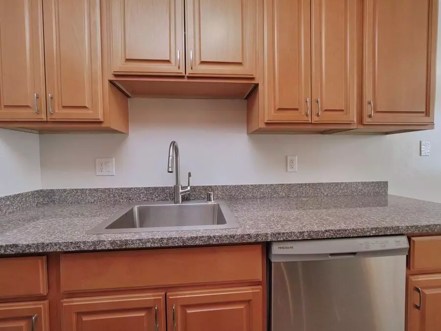 Buckeye Apartments photo 2