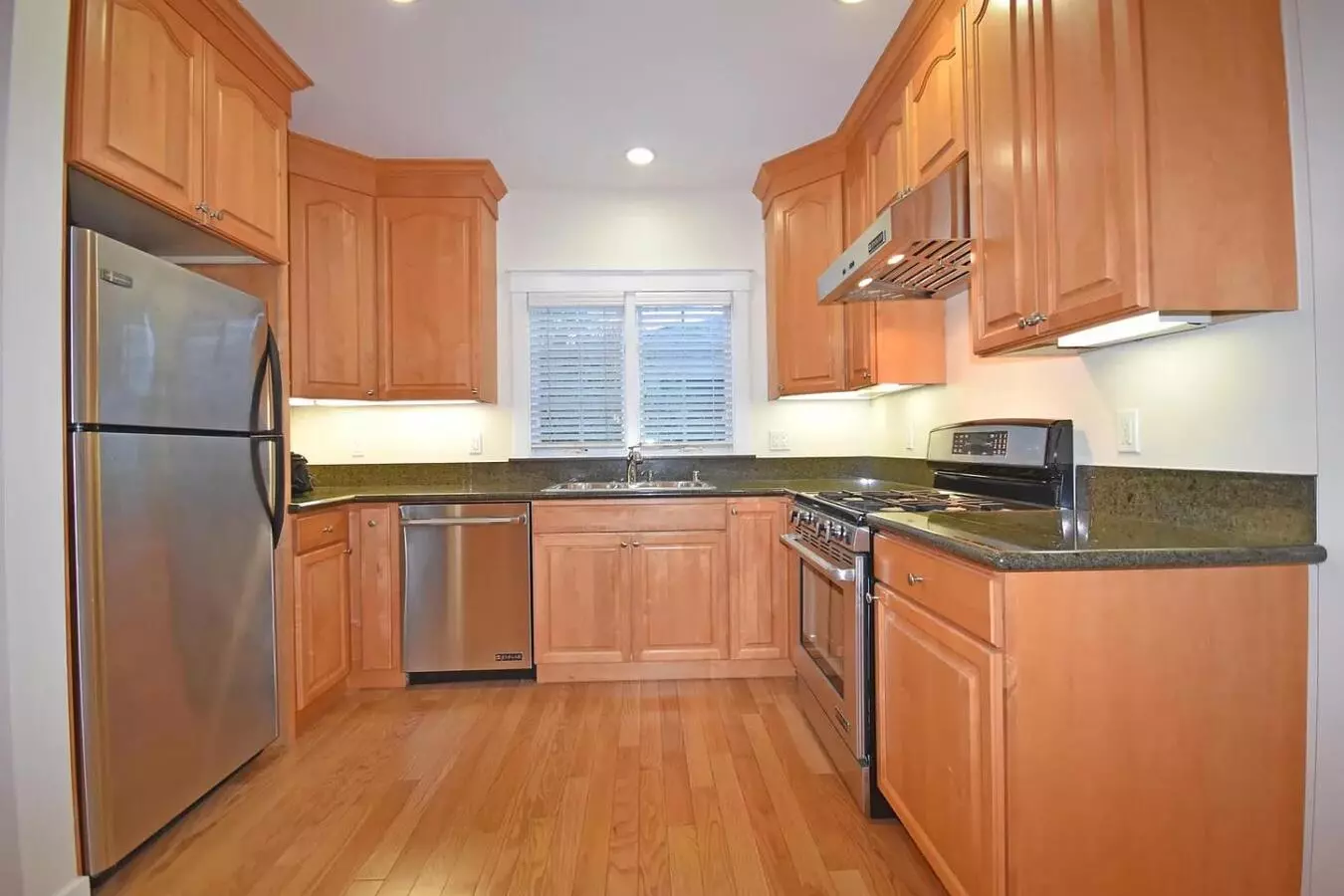 1705 Palm Avenue, San Mateo, CA 94402 photo 5