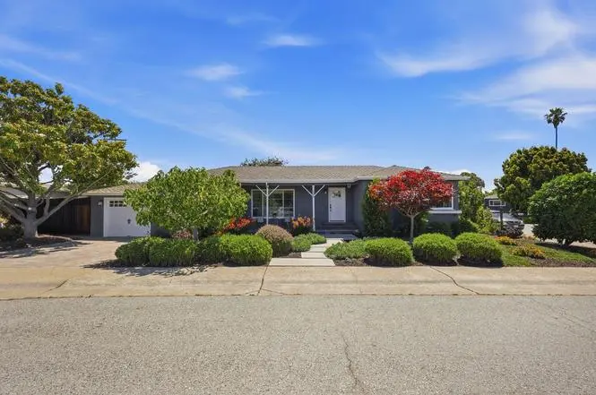 3801 Orinda Dr photo 2