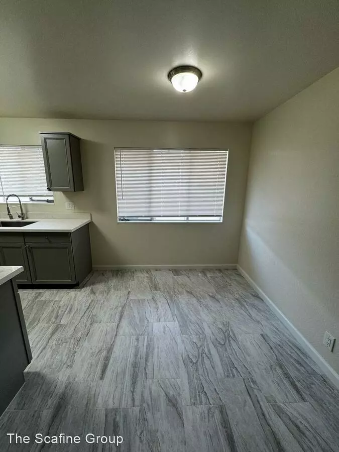448 Studio Circle photo 5