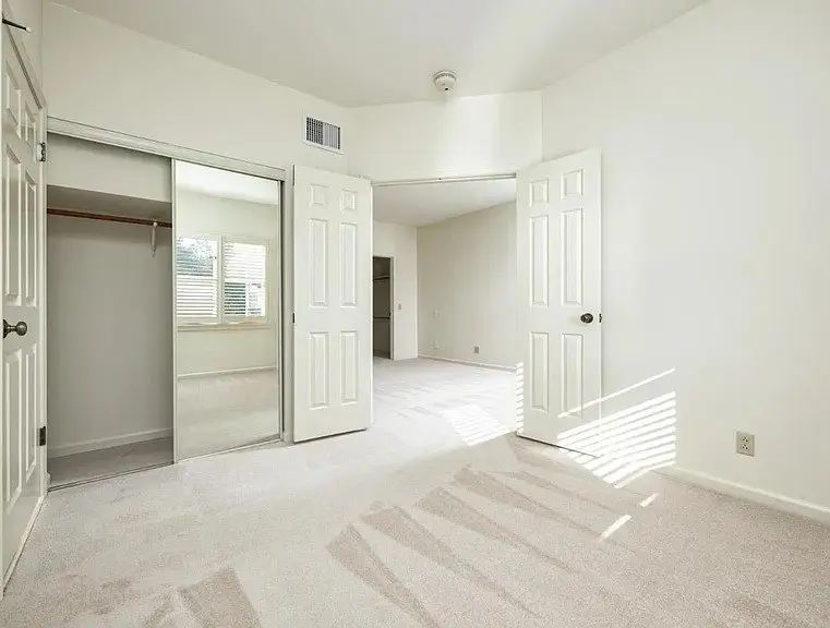 Beautiful 60+ Retirement Community With First Class Amenities. photo 3