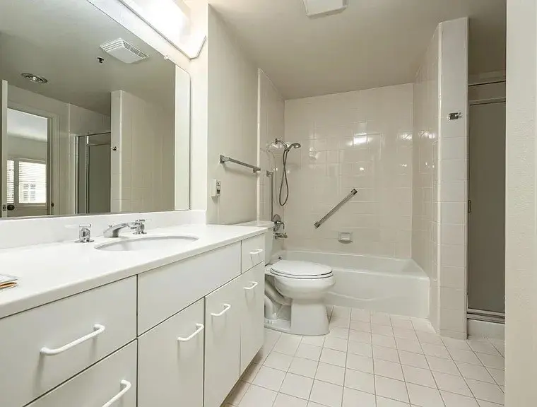 Beautiful 60+ Retirement Community With First Class Amenities. photo 5