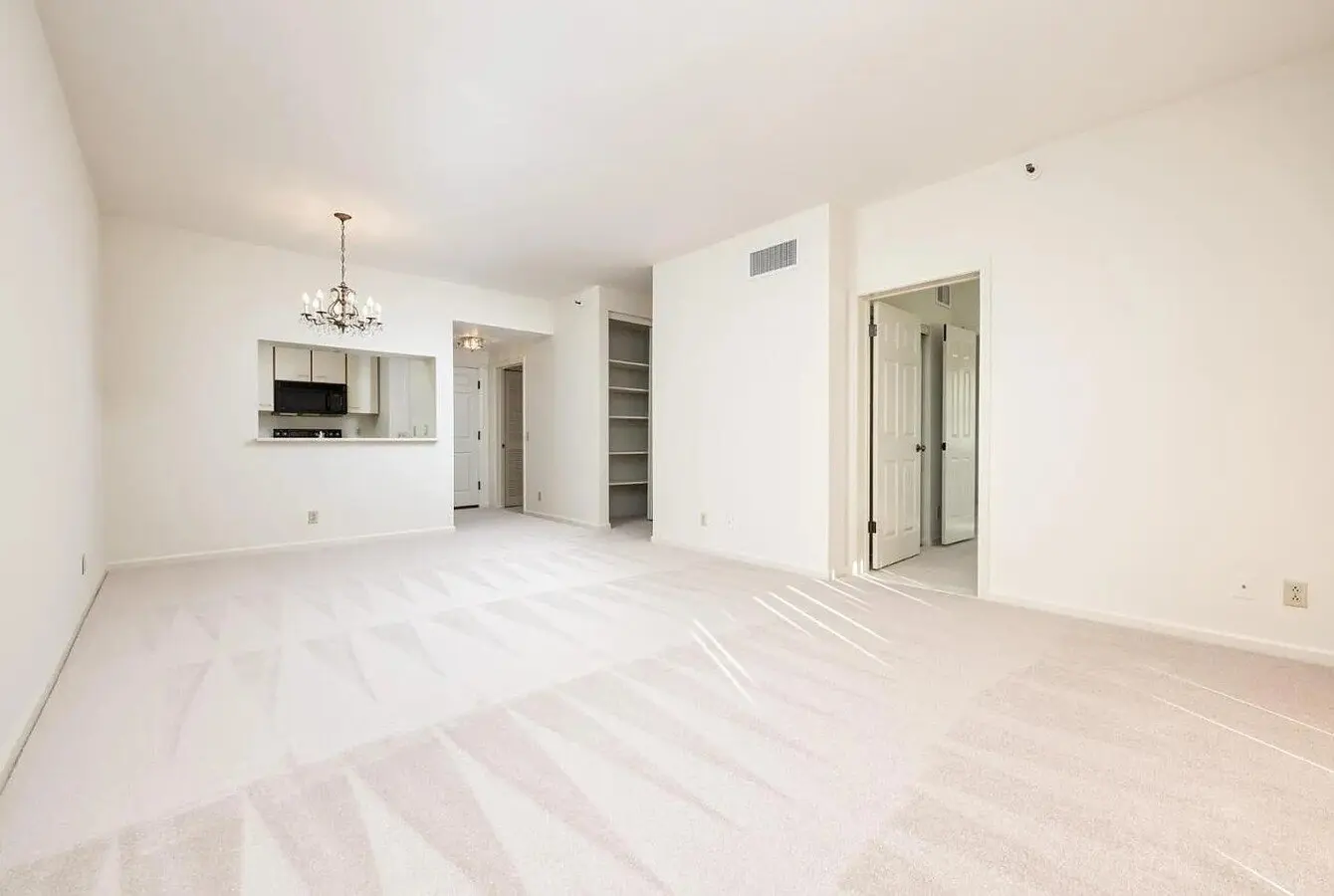 Beautiful 60+ Retirement Community With First Class Amenities. photo 2