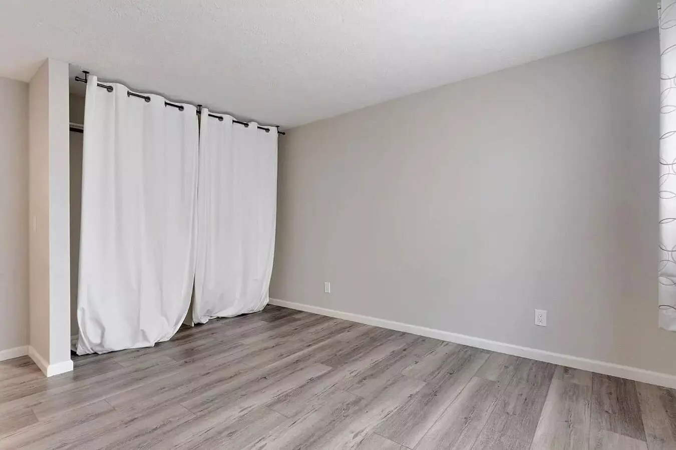 Seeking Comfortable, Turnkey Living photo 4