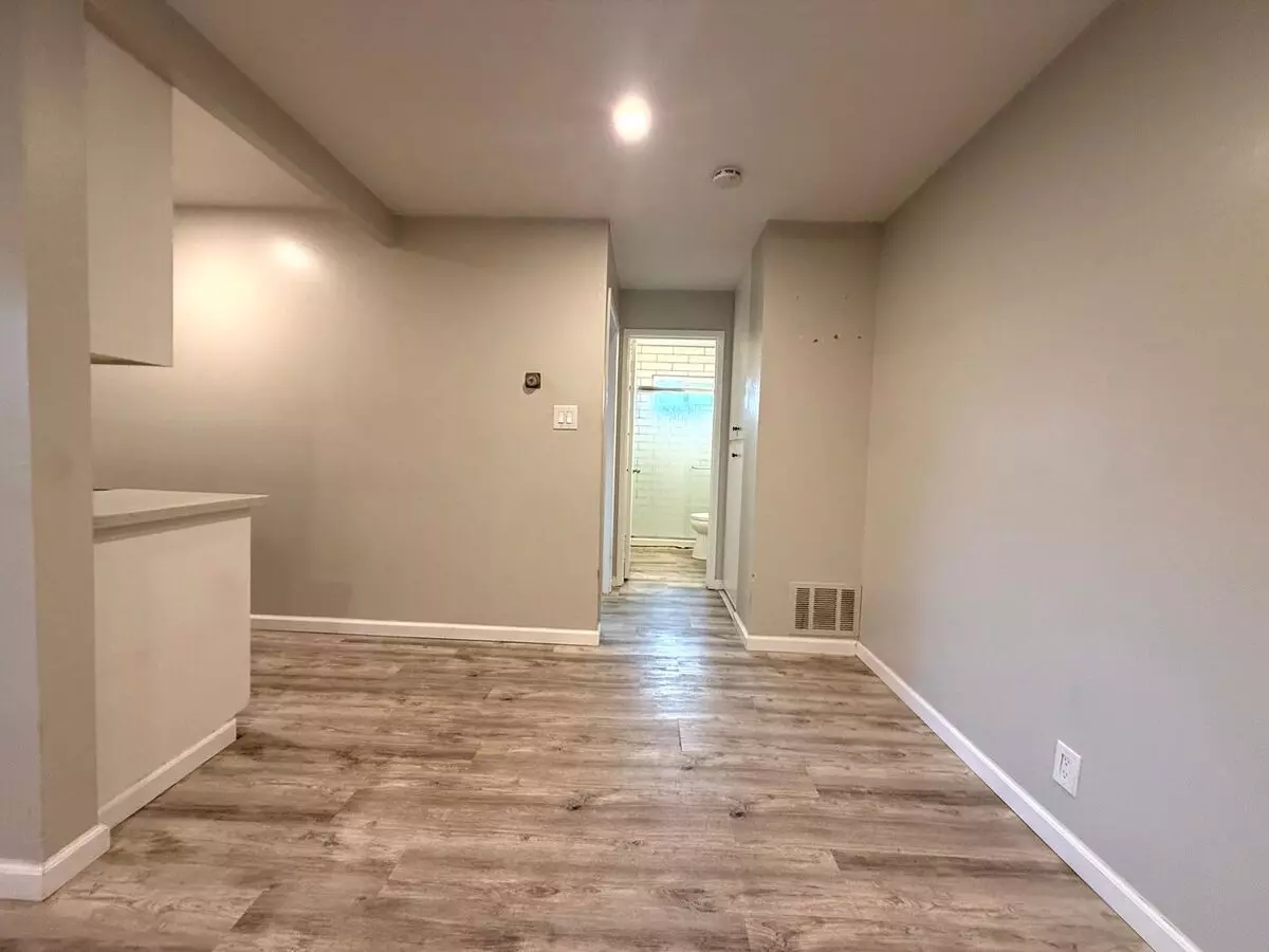 2660 Flores Street, San Mateo, CA 94403 photo 3