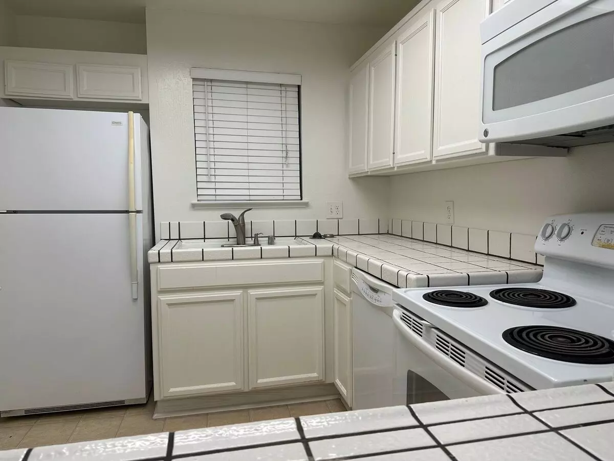 Perfect Blend Of Convenience And Comfort 2/2 San Mateo photo 5