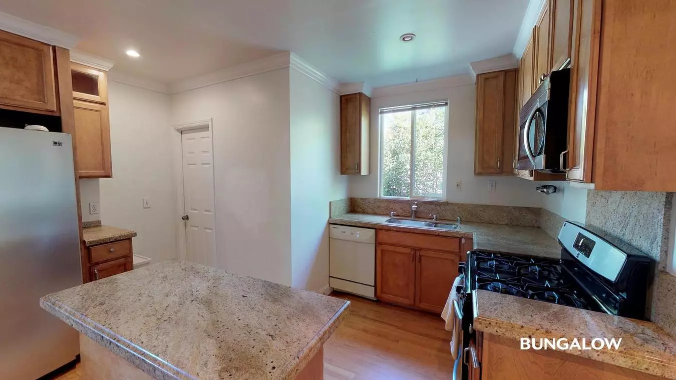 109 Hickory Lane, San Mateo, CA 94403 photo 5