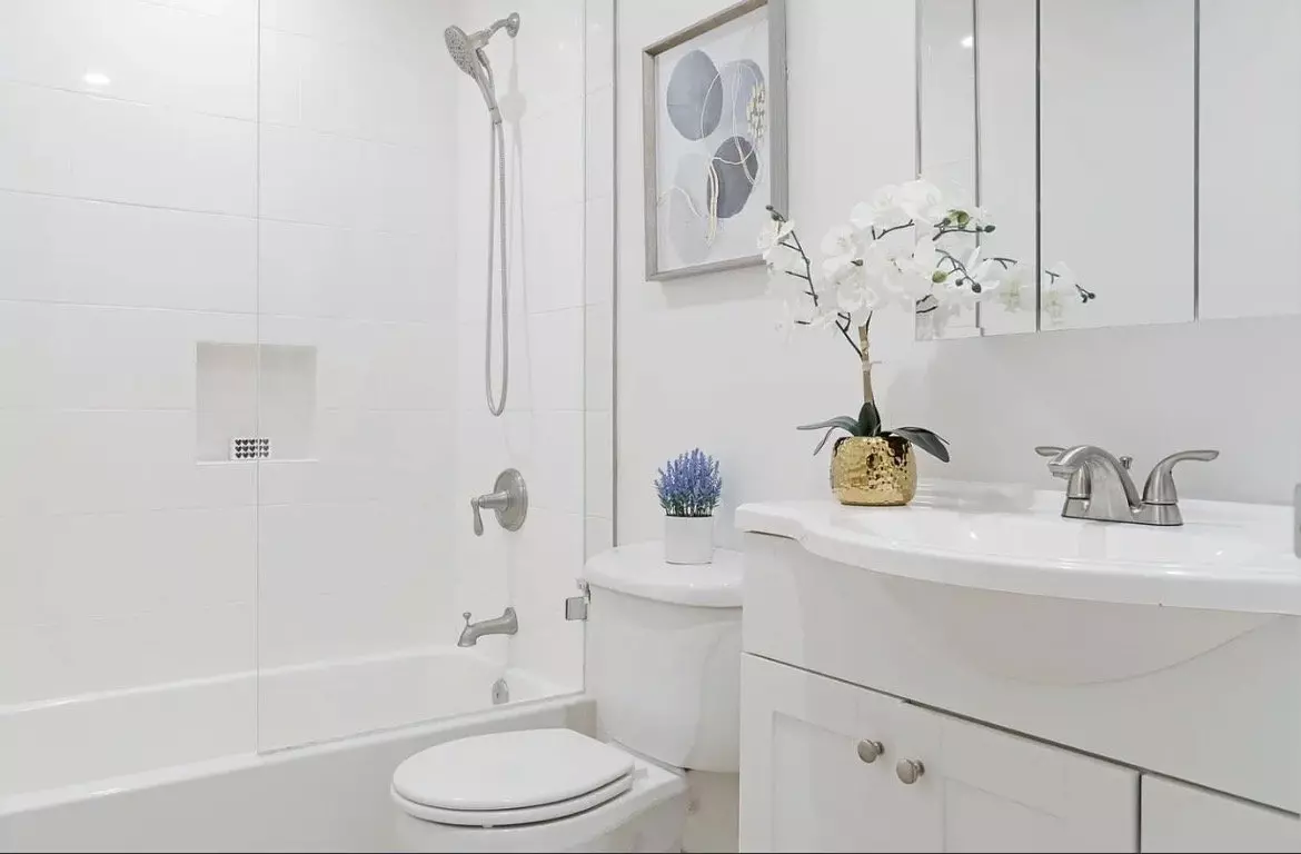 Rarely Available One Bed One Bath Apartment Unit photo 3