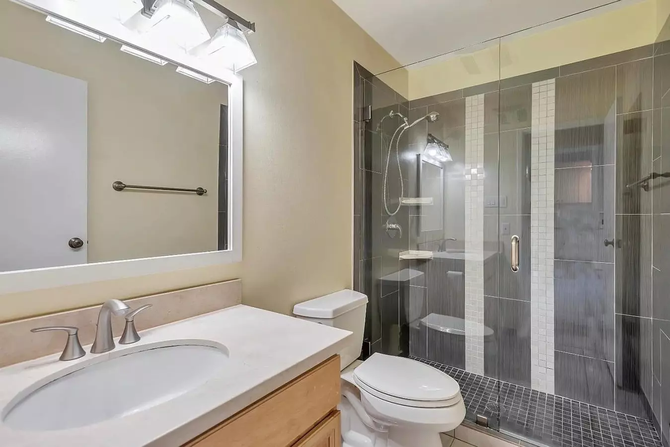 San Mateo Condo Features 1 Bedroom, 1 Bathroom photo 2