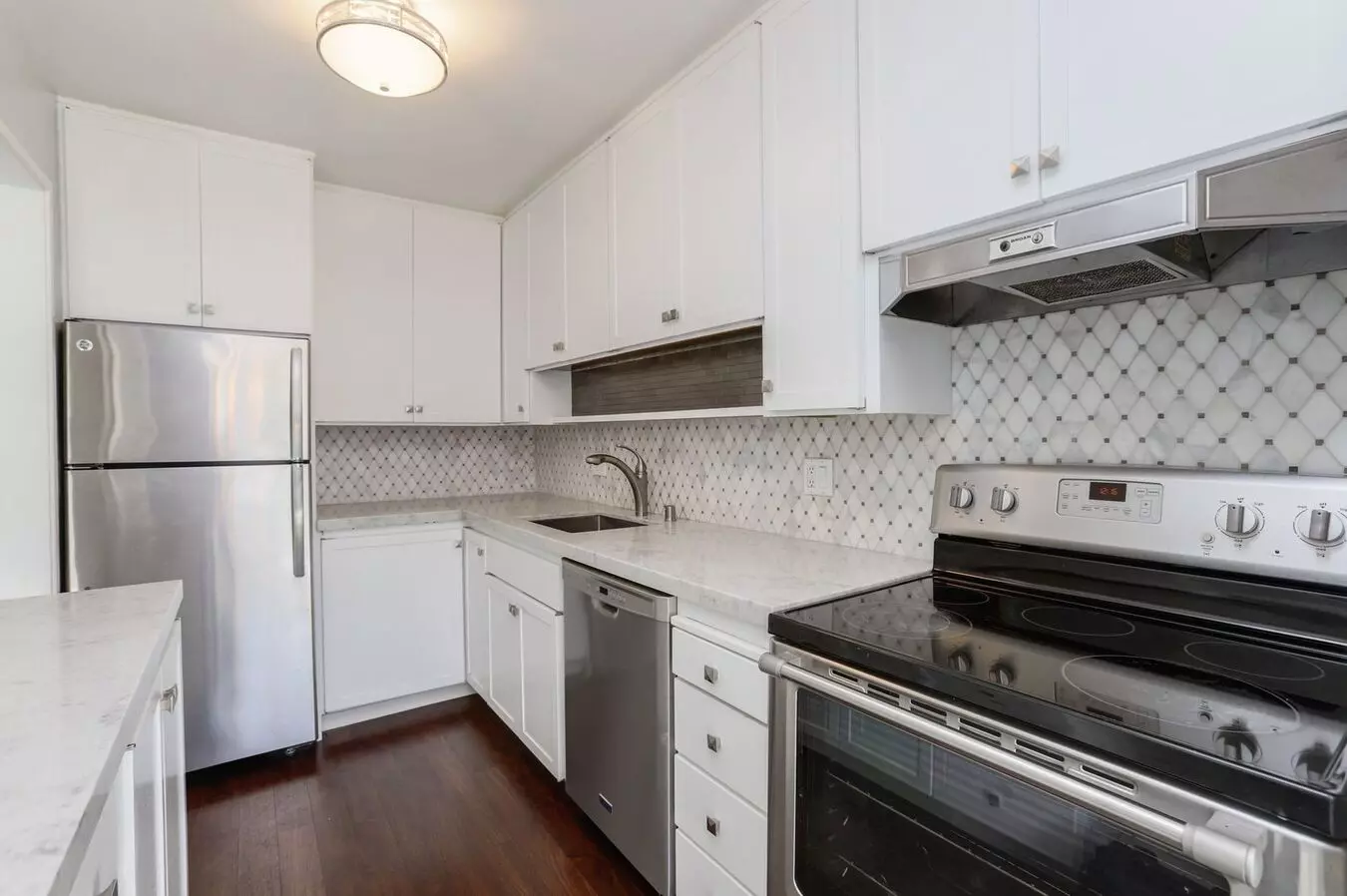 1 Bed / 1 Bath Pet Friendly Condo With Parking In Beautiful San Mateo. Youtube Tour! photo 5