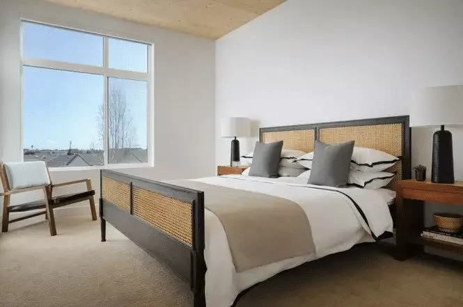 Charming 1 Bedroom 1 Bathroom Available,,, photo 3