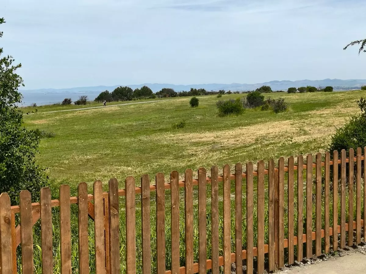 3Bed Single Family Home Located In Desirable San Pablo, Ca. With Beautiful Ocean Front View!!